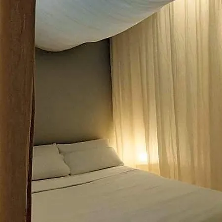 Nuit فندق فالنسيا