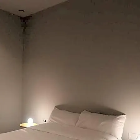 Nuit 2* فالنسيا