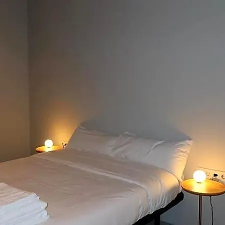 Nuit Hotel 2*